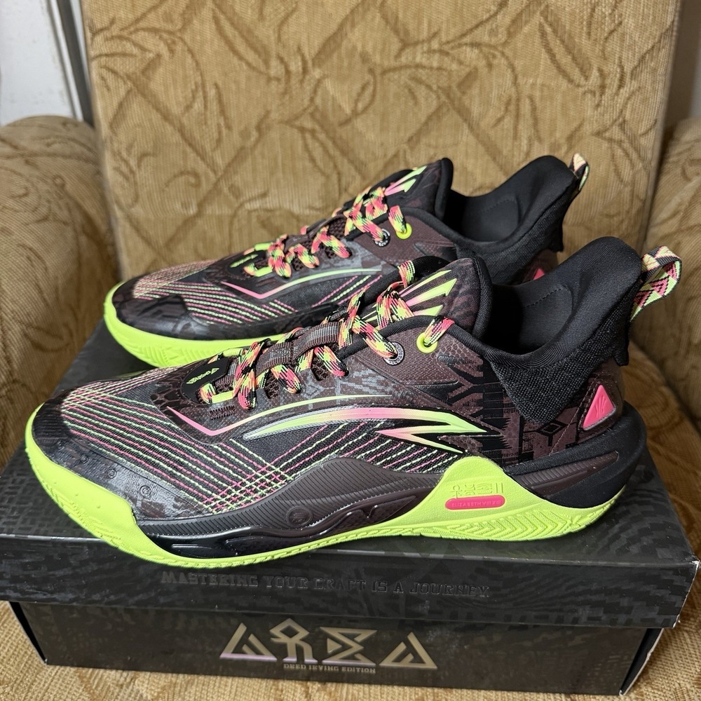 ANTA Mens' Kyrie Irving Kai1 Speed Basketball Sneakers - Afro Futurism Size 10